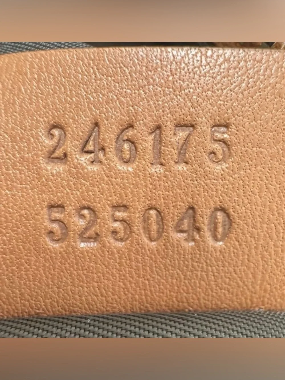 Gucci Beige and Brown GG Canvas Cosmetic Case w/ Bamboo Zipper Pull, Authentic